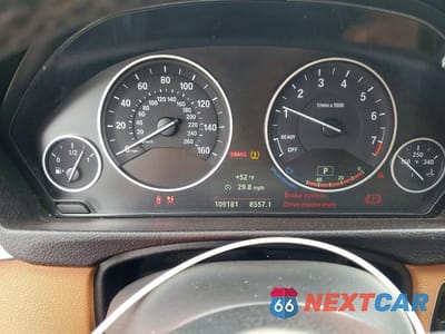 Zdjęcie 9 z 12 samochodu: 2017 BMW 330 XI VIN:WBA8D9G3XHNU62153 - miniatura
