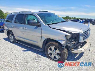 Czwarte zdjęcie samochodu z boku: 2018 TOYOTA SEQUOIA SR5 VIN:5TDBY5G19JS159451 - miniatura