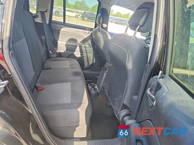 Zdjęcie 11 z 13 samochodu: 2014 JEEP COMPASS SPORT VIN:1C4NJCBA0ED508284 - miniatura