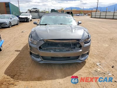 Piąte zdjęcie samochodu w środku: 2016 FORD MUSTANG VIN:1FATP8EM3G5295469 - miniatura