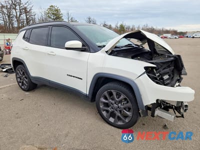 Czwarte zdjęcie samochodu z boku: 2019 JEEP COMPASS LIMITED VIN:3C4NJDCB8KT761503 - miniatura