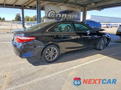 Trzecie zdjęcie samochodu z tyłu: 2017 TOYOTA CAMRY SE VIN:4T1BF1FK8HU324688 - miniatura