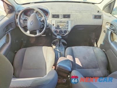 Zdjęcie 8 z 12 samochodu: 2007 FORD FOCUS ZX3 VIN:1FAHP31NX7W316139 - miniatura