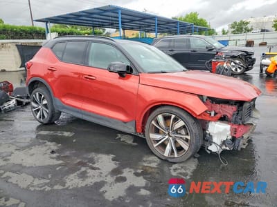 Czwarte zdjęcie samochodu z boku: 2022 VOLVO XC40 P8 RECHARGE PLUS VIN:YV4ED3UR1N2715317 - miniatura