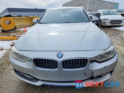 Piąte zdjęcie samochodu w środku: 2013 BMW 328 XI VIN:WBA3B3C52DF537694 - miniatura