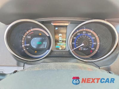 Zdjęcie 9 z 12 samochodu: 2013 HYUNDAI SONATA HYBRID BASE VIN:KMHEC4A40DA076920 - miniatura