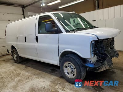 Czwarte zdjęcie samochodu z boku: 2023 CHEV EXPRESS G2500 VIN:1GCWGAFP0P1232201 - miniatura