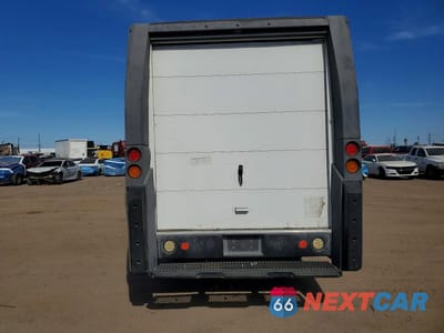 Zdjęcie 6 z 13 samochodu: 2012 ISUZU NPR DELIVERY VAN VIN:JALB4T176C7W00042 - miniatura
