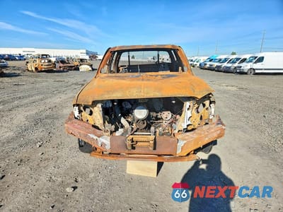 Piąte zdjęcie samochodu w środku: 2002 FORD F350 SUPER DUTY FLATBED TRUCK VIN:1FDSW35F41ED60460 - miniatura