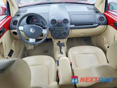 Zdjęcie 8 z 12 samochodu: 2008 VOLKSWAGEN NEW BEETLE VIN:3VWRF31Y08M400058 - miniatura