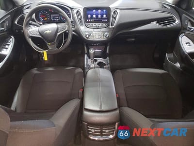 Zdjęcie 8 z 12 samochodu: 2019 CHEVROLET MALIBU LT VIN:1G1ZD5ST1KF222992 - miniatura