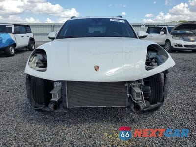 Piąte zdjęcie samochodu w środku: 2018 PORSCHE MACAN VIN:WP1AA2A53JLB03192 - miniatura