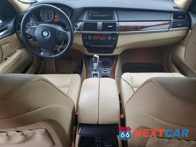 Zdjęcie 8 z 13 samochodu: 2010 BMW X5 VIN:5UXFE4C50AL382863 - miniatura