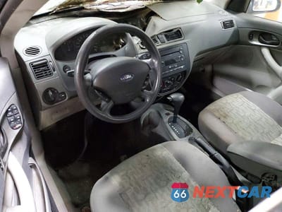 Zdjęcie 8 z 12 samochodu: 2005 FORD FOCUS ZX4 VIN:1FAHP34N65W110096 - miniatura