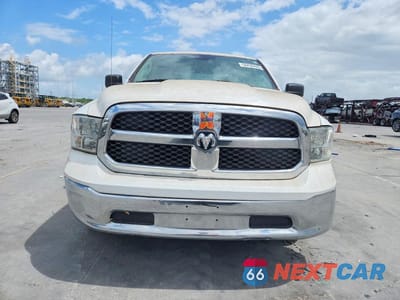 Piąte zdjęcie samochodu w środku: 2019 RAM 1500 CLASSIC TRADESMAN VIN:1C6RR6FT1KS563042 - miniatura