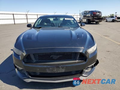 Piąte zdjęcie samochodu w środku: 2017 FORD MUSTANG GT VIN:1FA6P8CF9H5331037 - miniatura