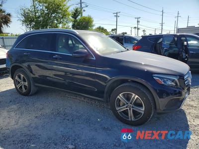 Czwarte zdjęcie samochodu z boku: 2019 MERCEDES-BENZ GLC 350E VIN:WDC0G5EB2KF495394 - miniatura