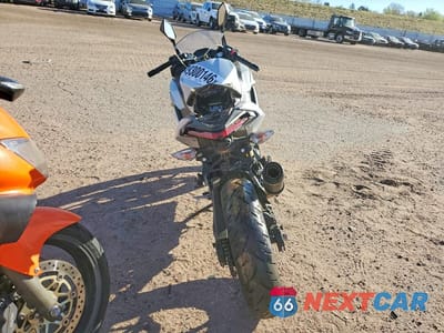 Czwarte zdjęcie samochodu z boku: 2025 KAWASAKI EX500 H VIN:ML5EXGH1XSDA62103 - miniatura