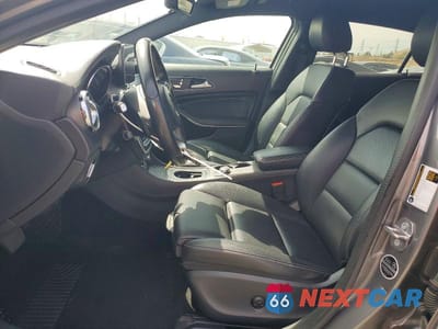 Zdjęcie 7 z 13 samochodu: 2018 MERCEDES-BENZ GLA 250 4MATIC VIN:WDCTG4GB7JJ477828 - miniatura