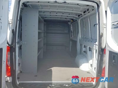 Zdjęcie 10 z 13 samochodu: 2022 MERCEDES-BENZ SPRINTER 1500 VIN:W1Y70BGY9NT089221 - miniatura