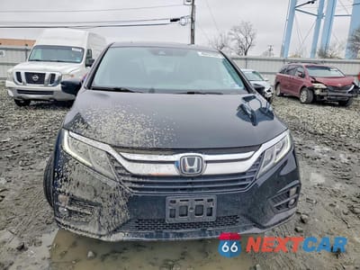 Piąte zdjęcie samochodu w środku: 2019 HONDA ODYSSEY EXL VIN:5FNRL6H78KB087668 - miniatura