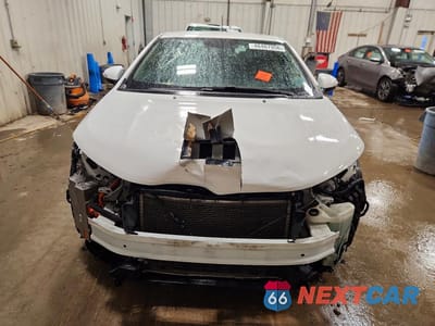 Piąte zdjęcie samochodu w środku: 2015 CHEVROLET VOLT VIN:1G1RB6E46FU136224 - miniatura