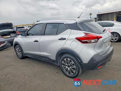 Drugie zdjęcie samochodu z przodu: 2020 NISSAN KICKS S VIN:3N1CP5BV4LL509422 - miniatura