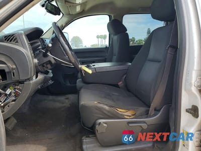 Zdjęcie 7 z 12 samochodu: 2014 CHEVROLET SILVERADO 2500 CARGO UTILITY / SERVICE TRUCK VIN:1GC1KXCG1EF105814 - miniatura