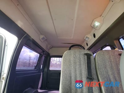 Zdjęcie 10 z 13 samochodu: 2010 FORD ECONOLINE E250 VAN VIN:1FTNS2EW4ADA17371 - miniatura