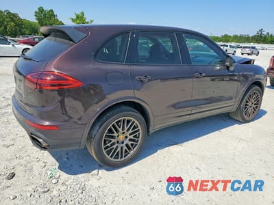 Trzecie zdjęcie samochodu z tyłu: 2018 PORSCHE CAYENNE VIN:WP1AA2A29JKA06039 - miniatura