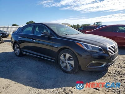 Czwarte zdjęcie samochodu z boku: 2017 HYUNDAI SONATA PLUG-IN HYBRID LIMITED VIN:KMHE54L28HA059777 - miniatura