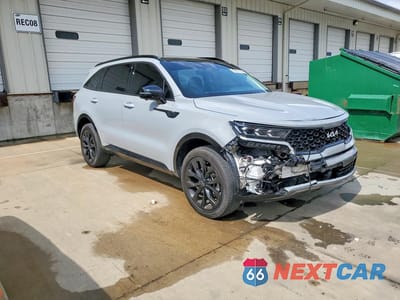 Czwarte zdjęcie samochodu z boku: 2023 KIA SORENTO SX PRESTIGE VIN:5XYRKDLF3PG172570 - miniatura