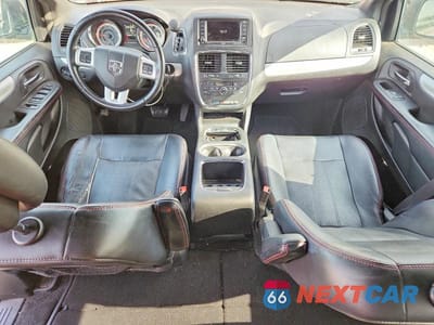 Zdjęcie 8 z 13 samochodu: 2016 DODGE GRAND CARAVAN R VIN:2C4RDGEG5GR376414 - miniatura