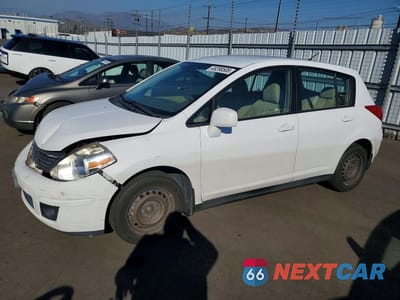 2009 NISSAN VERSA 1.8 S 3N1BC13E09L500272 - główne zdjęcie licytacji z USA - miniatura