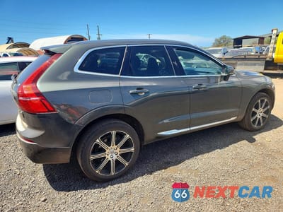 Trzecie zdjęcie samochodu z tyłu: 2018 VOLVO XC60 T6 INSCRIPTION VIN:YV4A22RL2J1079722 - miniatura