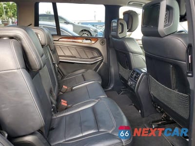 Zdjęcie 11 z 13 samochodu: 2015 MERCEDES-BENZ GL 550 4MATIC VIN:4JGDF7DE5FA442804 - miniatura