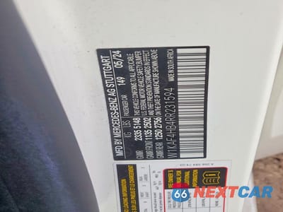 Zdjęcie 12 z 12 samochodu: 2024 MERCEDES-BENZ C 300 4MATIC VIN:W1KAF4HB4RR231594 - miniatura