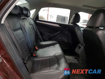 Zdjęcie 10 z 12 samochodu: 2012 VOLKSWAGEN PASSAT VIN:1VWBP7A34CC020192 - miniatura