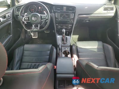 Zdjęcie 8 z 13 samochodu: 2016 VOLKSWAGEN GTI S VIN:3VW447AUXGM062171 - miniatura