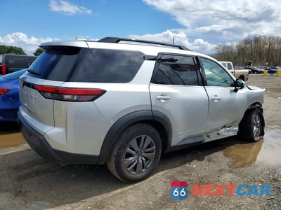 Trzecie zdjęcie samochodu z tyłu: 2025 NISSAN PATHFINDER SV VIN:5N1DR3BA8SC273991 - miniatura