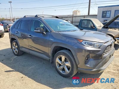Czwarte zdjęcie samochodu z boku: 2020 TOYOTA RAV4 HYBRID LIMITED VIN:2T3DWRFVXLW057748 - miniatura