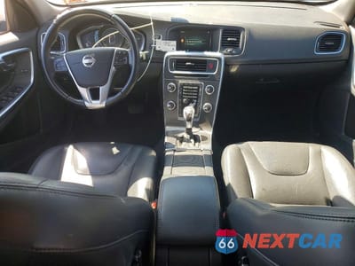 Zdjęcie 8 z 13 samochodu: 2015 VOLVO S60 PREMIER VIN:YV1612TK4F2334846 - miniatura
