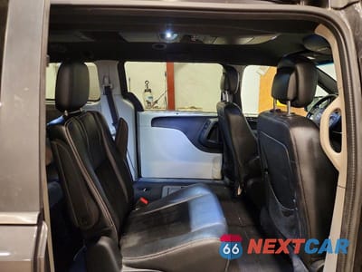 Zdjęcie 11 z 14 samochodu: 2016 DODGE GRAND CARAVAN SXT VIN:2C4RDGCG3GR353829 - miniatura