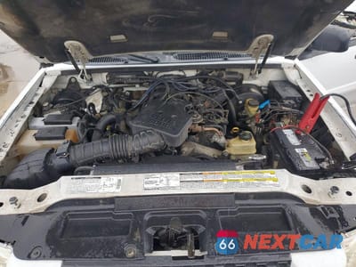 Zdjęcie 11 z 12 samochodu: 2002 FORD EXPLORER SPORT TRAC VIN:1FMZU67E62UC18824 - miniatura