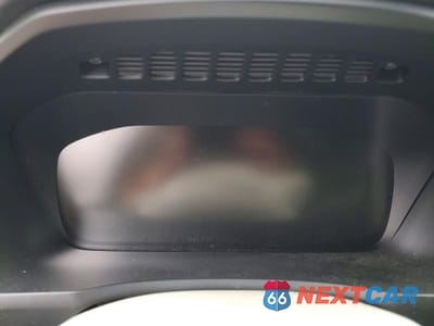 Zdjęcie 9 z 13 samochodu: 2016 VOLVO XC90 T6 VIN:YV4A22PL4G1016097 - miniatura