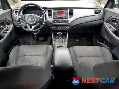 Zdjęcie 8 z 12 samochodu: 2014 KIA RONDO VIN:KNAHT8A30E7059935 - miniatura