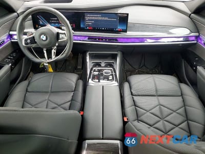Zdjęcie 8 z 12 samochodu: 2025 BMW 740 XI VIN:WBA33EH00SCV21692 - miniatura