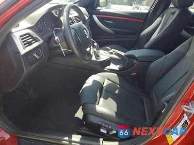 Zdjęcie 7 z 12 samochodu: 2018 BMW 320 I VIN:WBA8E1G5XJNU93053 - miniatura