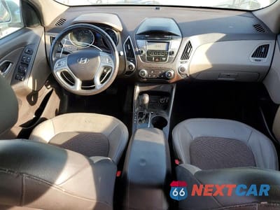 Zdjęcie 8 z 13 samochodu: 2011 HYUNDAI TUCSON GLS VIN:KM8JU3AC2BU291014 - miniatura