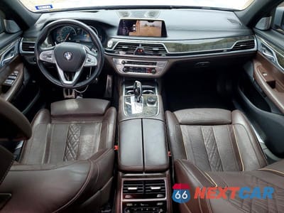 Zdjęcie 8 z 13 samochodu: 2017 BMW 750 I VIN:WBA7F0C33HGM21603 - miniatura